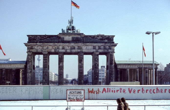 east-germany-west-germany_pollution